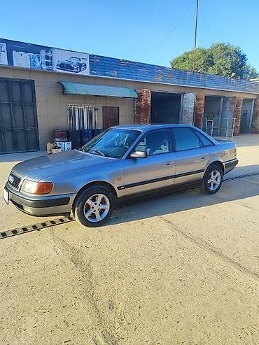 радар авто: Audi S4: 1993 г., 2 л, Кол менен иштөөчү, Бензин — 1