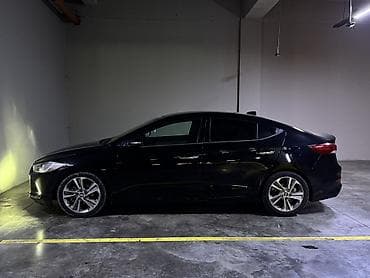 линолеум на авто: Hyundai Elantra: 2017 г., 2 л, Автомат, Бензин, Седан — 3