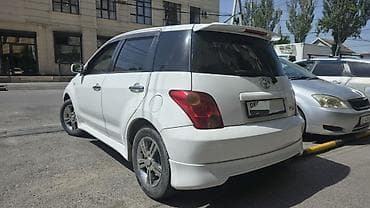 byd leopard: Toyota Ist: 2004 г., Автомат, Бензин, Хэтчбэк — 3