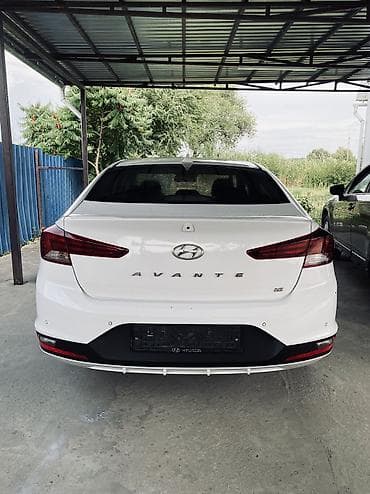 чехлы бу: Hyundai Avante: 2019 г., 1.6 л, Вариатор, Бензин, Седан — 4