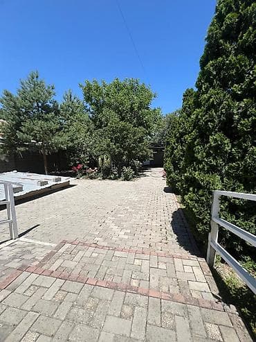 этаж: 🏡 Продаётся Дом в ж/м Киргизия-1, г. Бишкек! 📐 Площадь дома: ~250–300 — 6