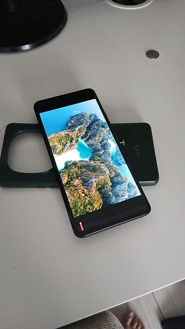 techno pova 3: Redmi, Redmi Note 15, Б/у, 256 ГБ, цвет - Черный, 2 SIM — 4