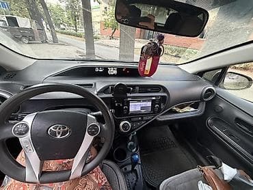 тойота приус с: Toyota Prius C: 2016 г., 1.5 л, Вариатор, Гибрид, Хэтчбэк — 6