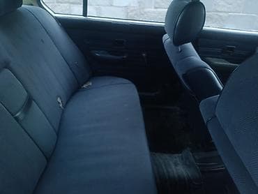 Транспорт: BMW 520: 1983 г., 2 л, Механика, Бензин, Седан — 8