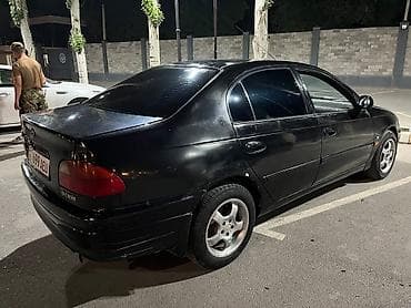 forester 2003: Toyota Avensis: 2000 г., 1.8 л, Механика, Бензин, Седан — 1