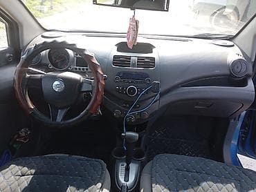 Продажа авто: Chevrolet Spark: 2011 г., 0.1 л, Автомат, Бензин, Хэтчбэк — 4