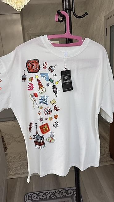 кыргыз кийимдери: Футболка ZUMRAT с этническим принтом - Материал: хлопок (мягкое — 1