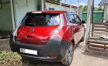 e2 byd: Nissan Leaf: 2013 г., Автомат, Электромобиль — 4