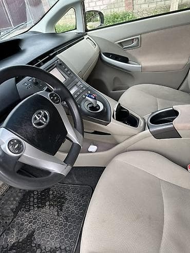 prius 50: Toyota Prius: 2015 г., 1.8 л, Автомат, Гибрид, Лифтбек — 6