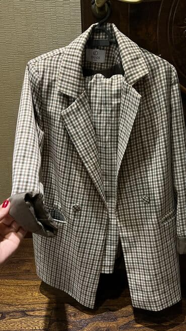 прокат мужских костюмов [возьми на прокат] бишкек фото: Двойка штаны на высокой посадке, ткань тонкаяпочти новая не одевали — 1