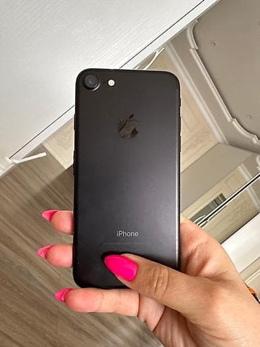 13 lite: IPhone 7, Б/у, 32 ГБ, Черный, Чехол, Коробка — 1