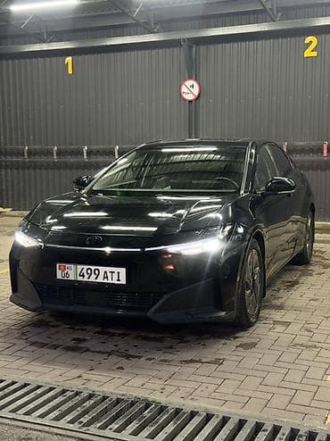 Toyota bZ3: 2025 г., Робот, Электромобиль, Хэтчбэк