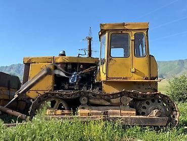 caterpillar трактор: Бульдозер, Гусеничный — 1