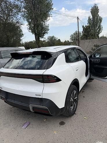 roewe ei5: Changan Qiyuan Q05: 2026 г., Электромобиль, Кроссовер — 10
