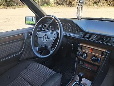 найти е 303 в канти: Mercedes-Benz E-Class: 1991 г., 2.5 л, Автомат, Дизель, Седан — 4