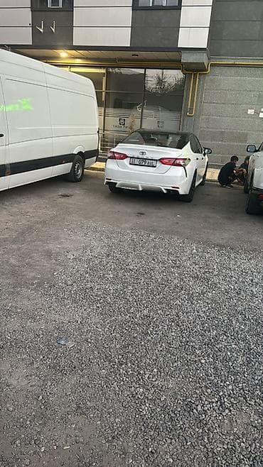 ct 200h: Toyota Camry: 2018 г., 2.5 л, Автомат, Бензин, Седан — 6