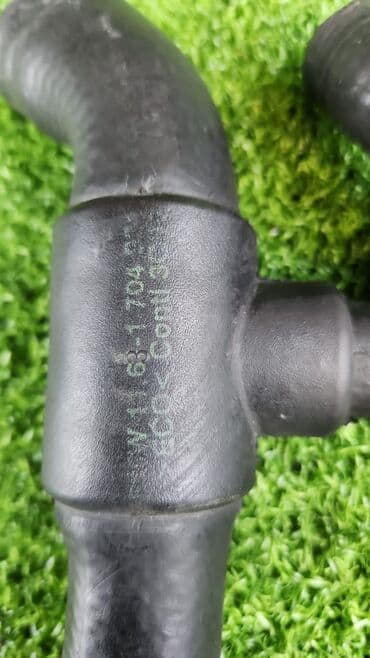 блок предохранителей: Патрубок Е38 v8. Год 2 1998 г 1 704 938 В отличном состоянии — 4