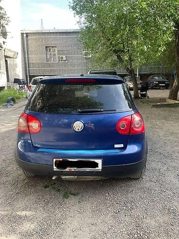 Volkswagen Golf V: 2004 г., 1.6 л, Автомат, Бензин, Хэтчбэк