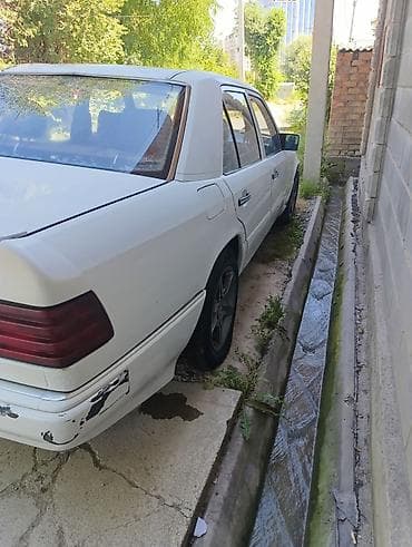 мереке авто: Mercedes-Benz W124: 1992 г., Автомат, Бензин, Седан — 3