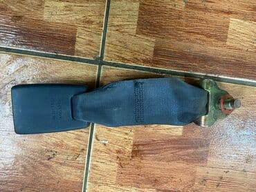 школьную форму на мальчика: Toyota 1993 г., Б/у, Оригинал, Япония — 1