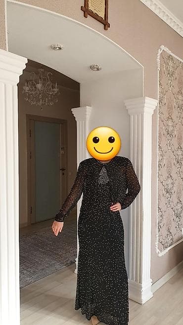 одежда для танцев: Платье черное и светлое по 500сом, и нарядное платье с жемчугом с — 3