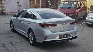 25 камри: Hyundai Sonata: 2018 г., 2 л, Автомат, Газ, Седан — 4