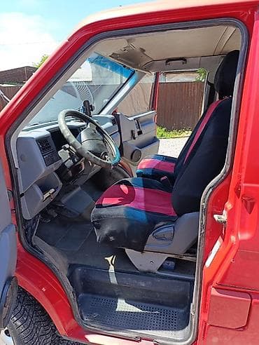 2 4 д: Volkswagen Transporter: 1991 г., 0.2 л, Механика, Газ, Минивэн — 8