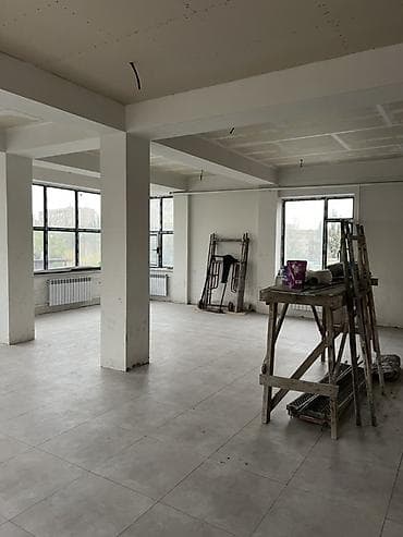 open space: Сдаётся помещение в Аламедин–1, на втором и третьем этаже 40кв м2, и — 2