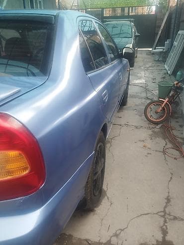 diska 14: Hyundai Accent: 2005 г., 1.6 л, Механика, Бензин, Седан — 10