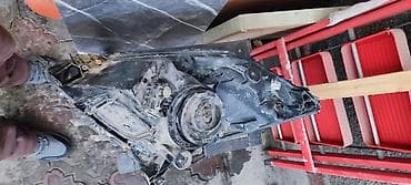 Лампы: Передняя правая фара Toyota — 2