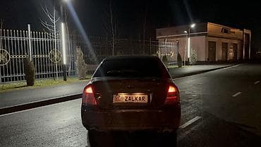 Subaru Legacy: 2003 г., 2 л, Автомат, Бензин, Седан — 3