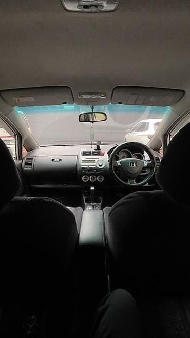 лодка на машину: Honda Fit: 2003 г., 1.5 л, Вариатор, Бензин, Хэтчбэк — 8