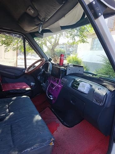 Продажа авто: Mercedes-Benz Спринтер: 2001 г., 2.2 л, Механика, Дизель, Фургон — 4