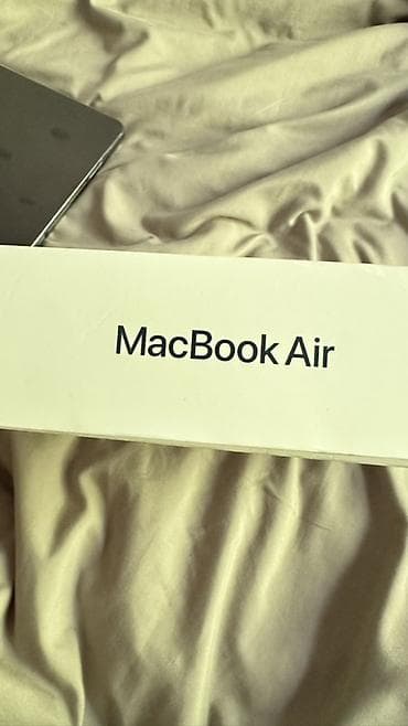 apple laptop: Apple MacBook Air with Apple M2 chip(256gb ssd) 13.6- inch, темно — 8