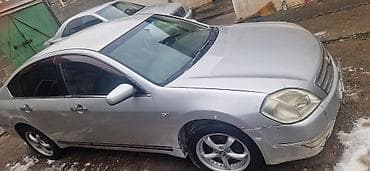 shkoda oktavia: Седан бизнес‑класса серебристого цвета. Основные особенности: - — 3