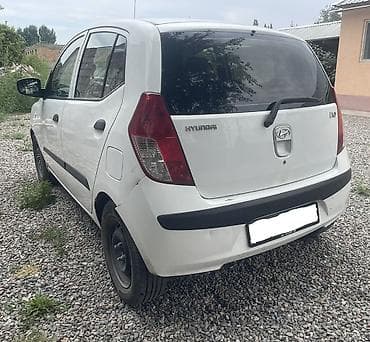 Унаа: Hyundai i10: 2009 г., 1.1 л, Кол менен иштөөчү, Бензин, Хетчбек — 4