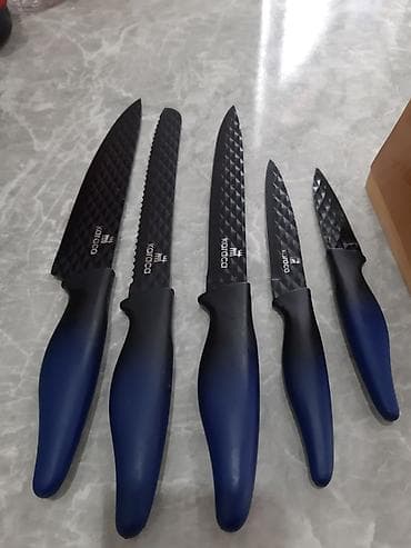 кухонный доска: Набор кухонных принадлежностей Karaca + безмены Состав: - Ножи — 3