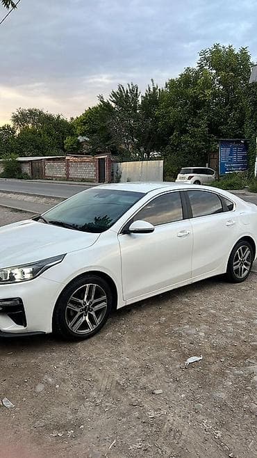 byd e2 2023: Kia K3: 2019 г., 1.6 л, Автомат, Бензин, Седан — 3