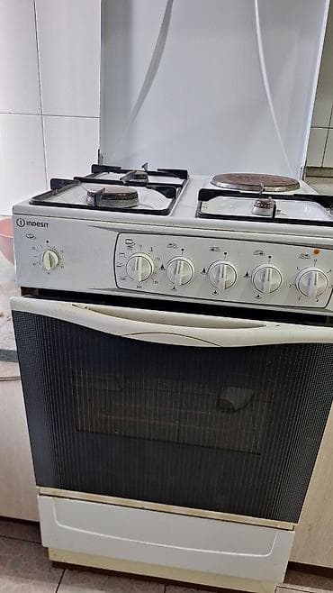 переходник газ: Комбинированная плита Indesit - Варочная поверхность: 4 конфорки — 3 — 2