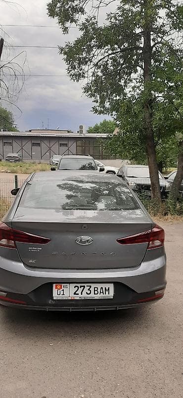 Продажа авто: Hyundai Elantra: 2019 г., 2 л, Автомат, Бензин — 2