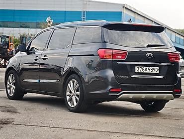 Продажа авто: Kia Carnival: 2020 г., Автомат, Минивэн — 10