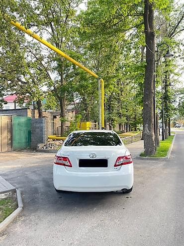 camry 2015: Toyota Camry: 2010 г., 2.5 л, Автомат, Бензин, Седан — 4