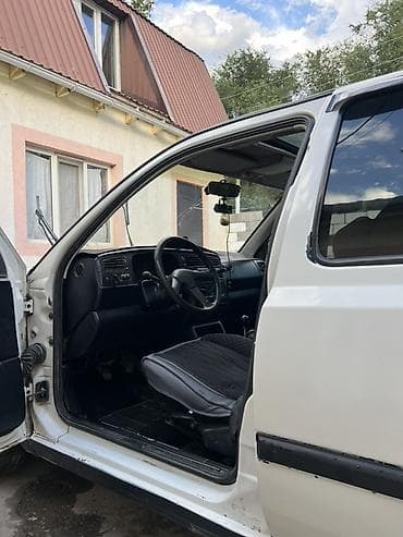 Продажа авто: Volkswagen Golf: 1991 г., 1.8 л, Механика, Газ, Хэтчбэк — 4