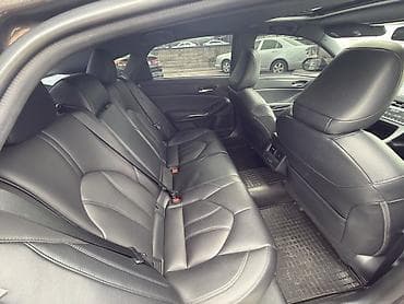 buick enclave: Toyota Avalon: 2019 г., 2.5 л, Вариатор, Гибрид, Седан — 5