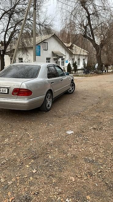 Mercedes-Benz E-Class: 1996 г., Механика, Седан
