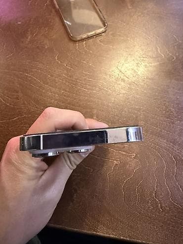 poco c61: IPhone 14 Pro, Б/у, 512 ГБ, Серебристый — 5