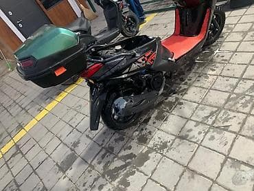 legion 7: Скутер спортивного стиля 125–150 см³ (по габаритам и компоновке) — 1