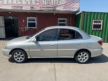 tayota progres: Седан компакт-класса, серебристый цвет, 4 двери, 5 мест. Легкосплавные — 6