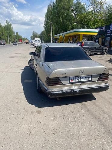 lexus nx 200: Mercedes-Benz W124: 1991 г., 2.3 л, Седан — 1