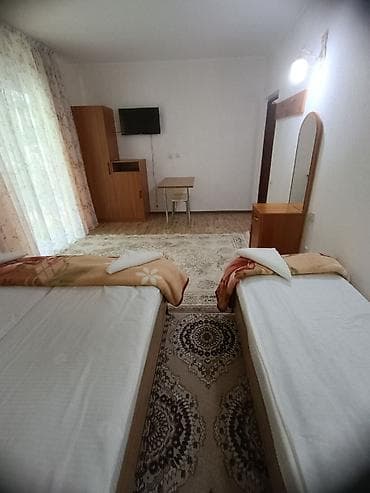 чайка resort: Коттедж, Natali Resort Детская площадка, Парковка, стоянка, Охраняемая территория — 8